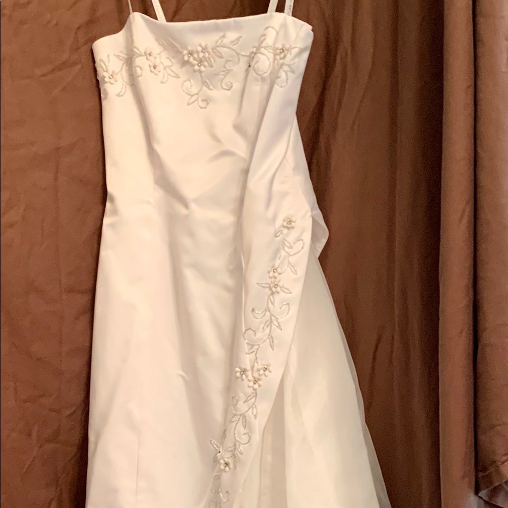 White formal/wedding dress